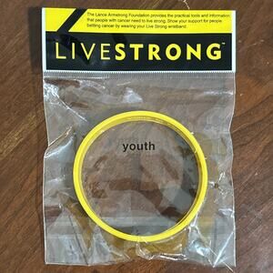Livestrong Nike Bracelet Lance Armstrong Cancer Awareness Wristband Youth